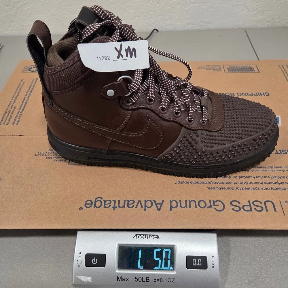 Nike mens brown